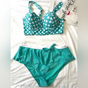 NWT Size 1X tankini, aqua w/ white polka dot top, underwire. Ruffle brief bottom